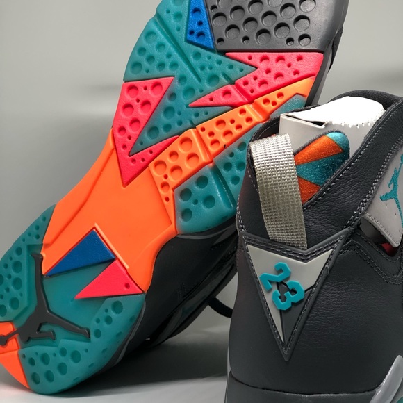 AIR JORDAN 7s “BARCELONAS DAYS” - Picture 2 of 4